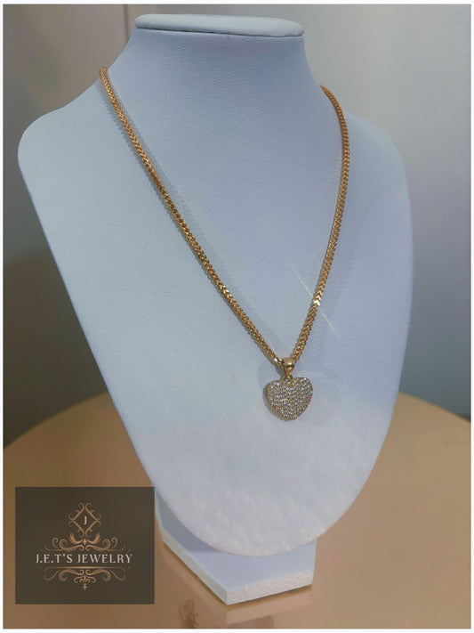 J.E.T'S JEWELRY Gold Necklace with Pendant