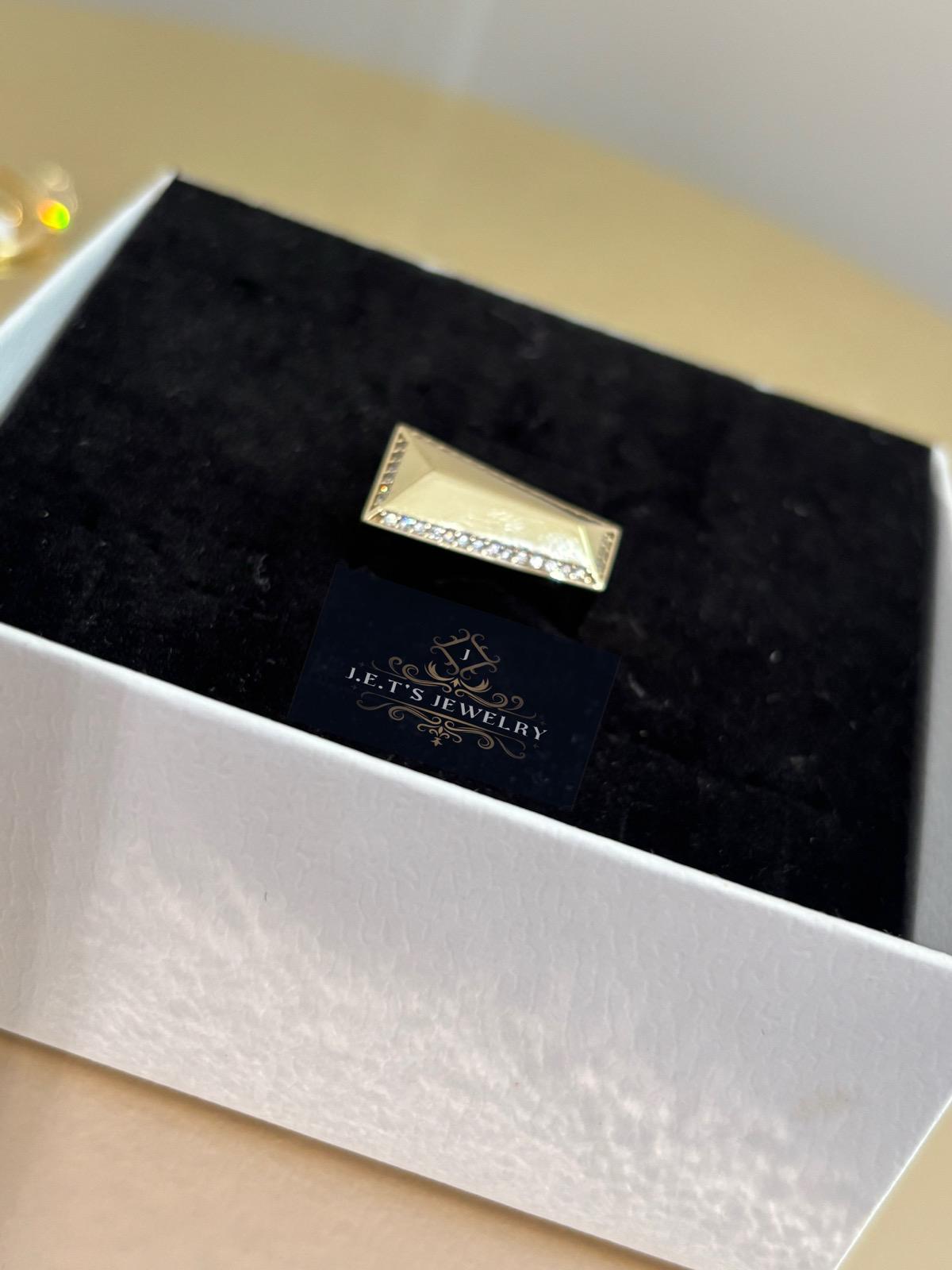 J.E.T'S JEWELRY Gold Ring